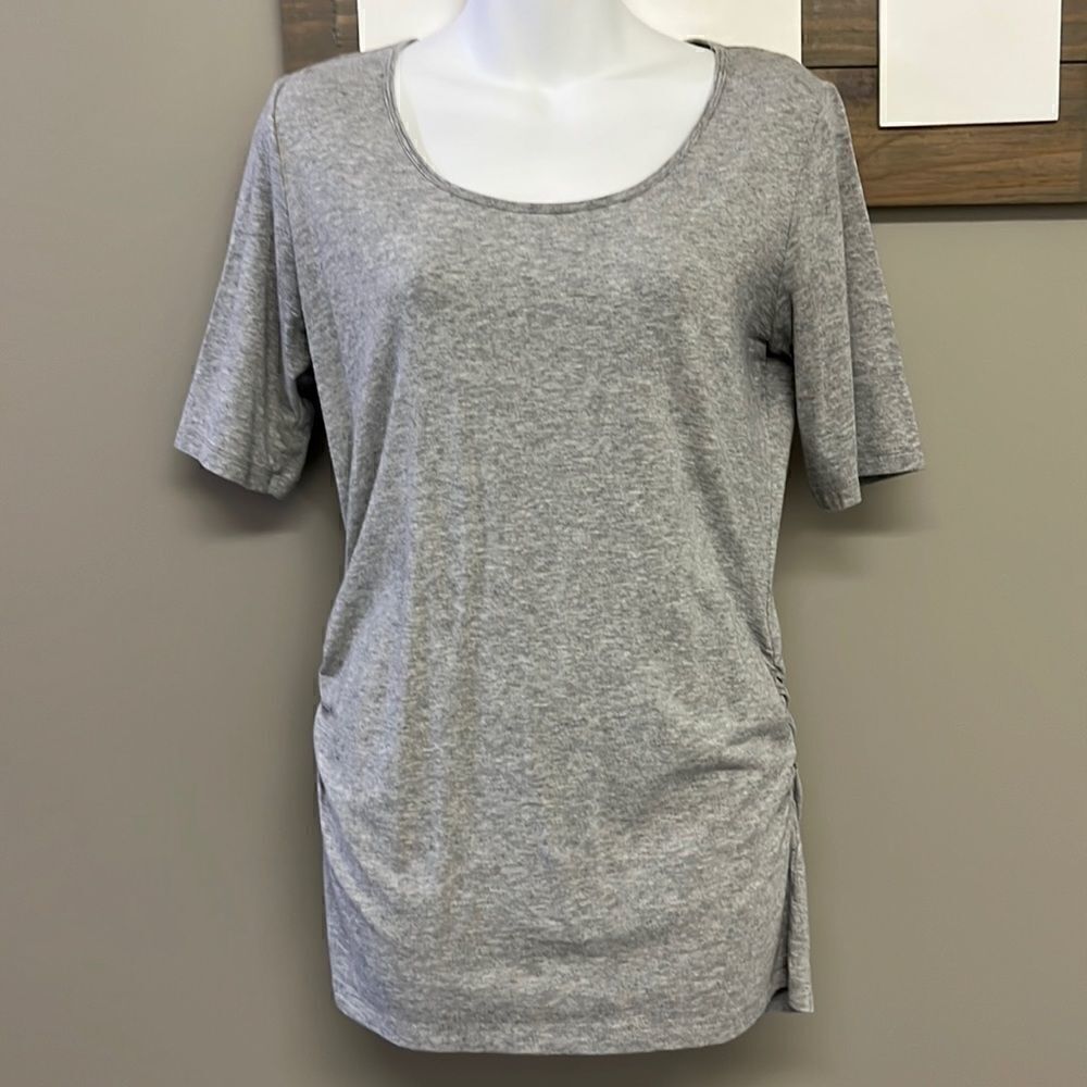 All Worthy by Hunter McGrady Heather Gray Short Sleeve Rouged T- Shirt- Small